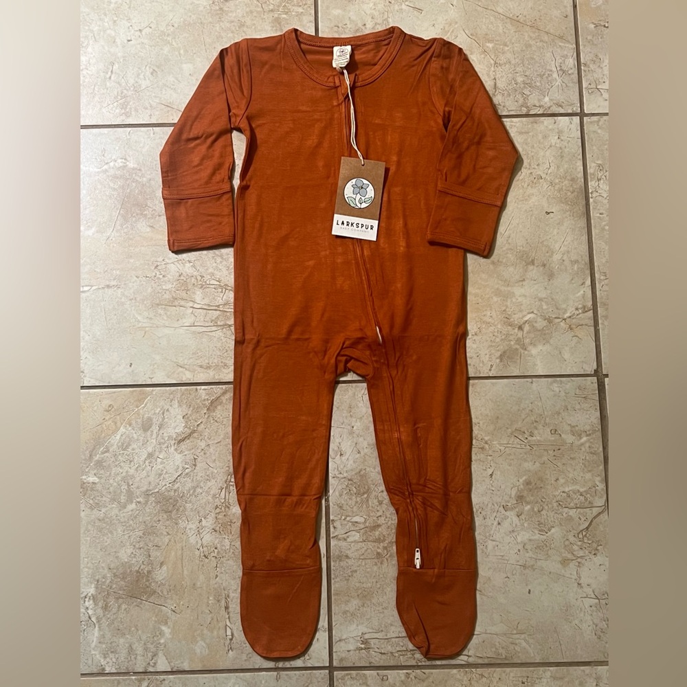 NWT Larkspur Baby Company Zip Footie Pajamas. Size 12-18 month. Color-Reindeer